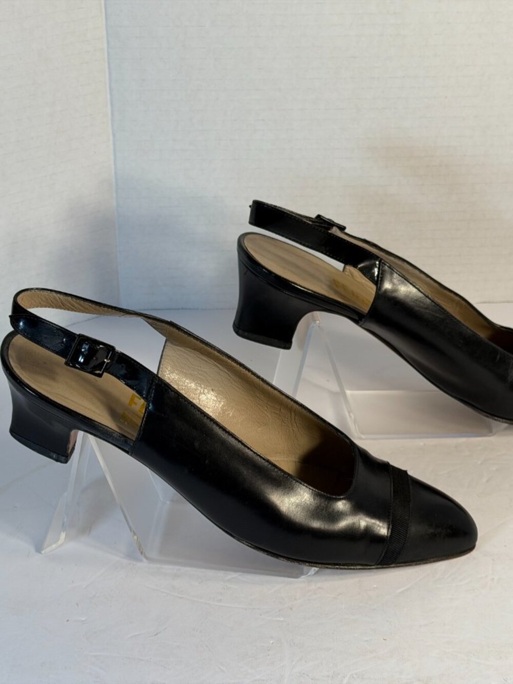 Black Salvatore Ferragamo size 8.5 narrow